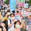 安倍元首相の国葬、閣議決定に抗議　市民団体が首相官邸前で：東京新聞 TOKYO Web